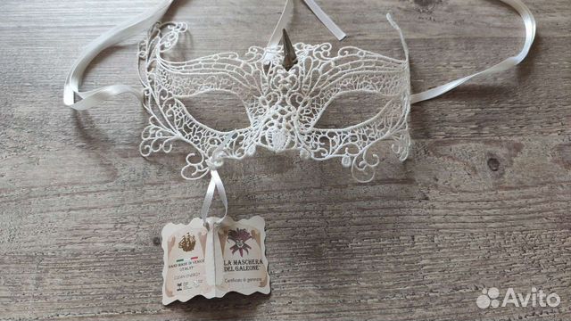 Венецианская карнавальная маска кружево