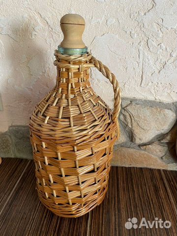 Бутыль стеклянная для вина оплетенная лозой на 5 л