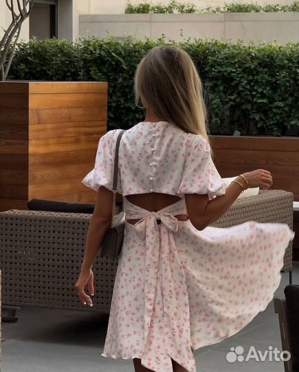 Платье нежное