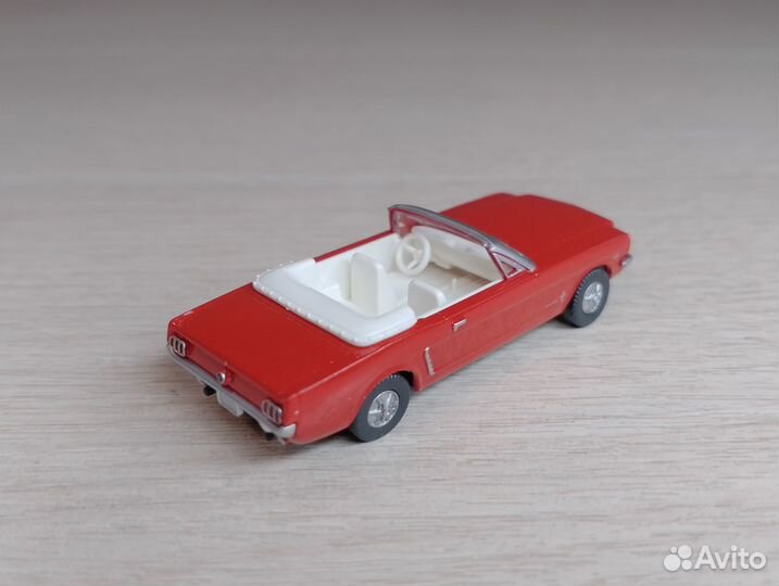 A30) Ford Mustang I Cabrio (1964-1973), красный