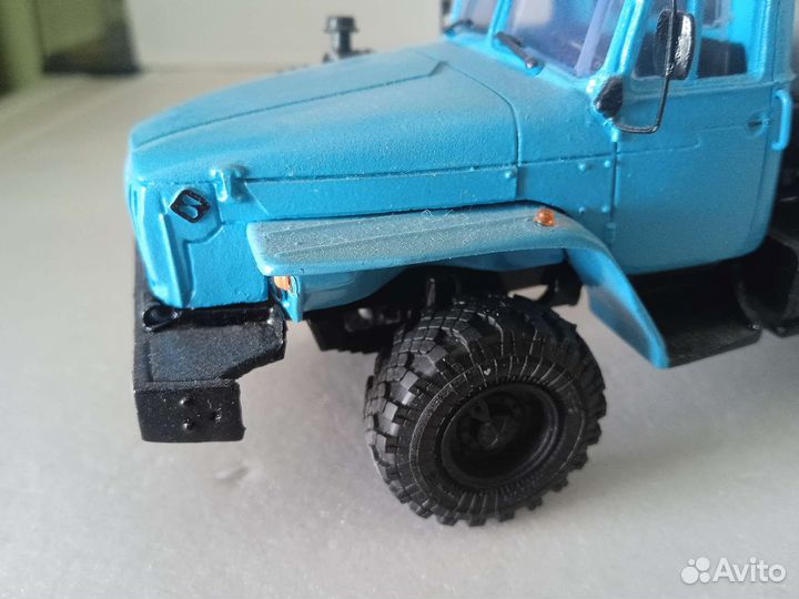 Урал модель в 1-43 масштабе