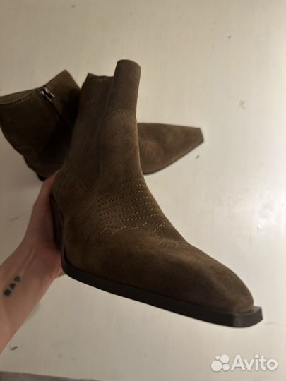 Казаки present&simple из натуральной замши