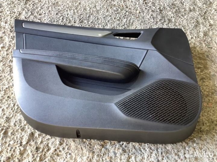 Обшивка двери передняя левая Renault Arkana пробег
