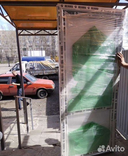 Двери пластиковые новые