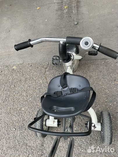 Трехколесный велосипед с родительской ручкой