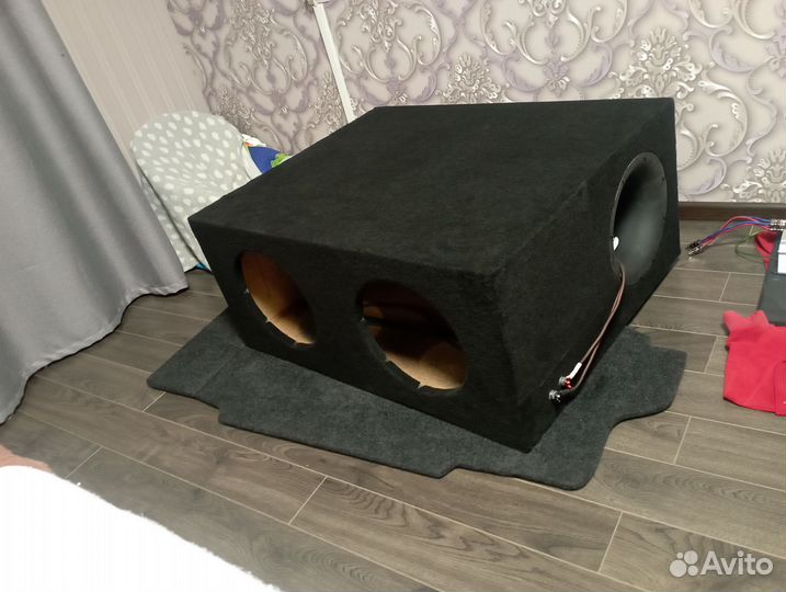 Короб под два 12-х сабвуфера