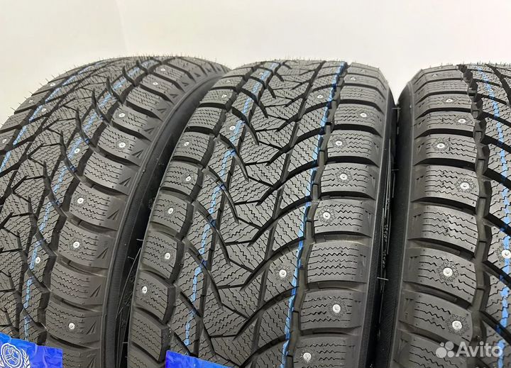 Tri Ace Snow White II 215/60 R16 59T