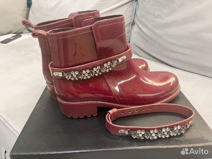 Резиновые сапоги с ремешком из страз 38р