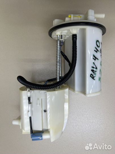Бензонасос Toyota RAV4 40