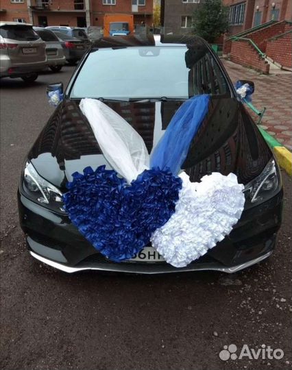 Украшение для свадебного автомобиля