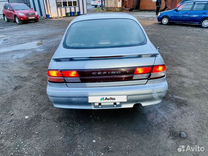 Nissan Cefiro, 1997
