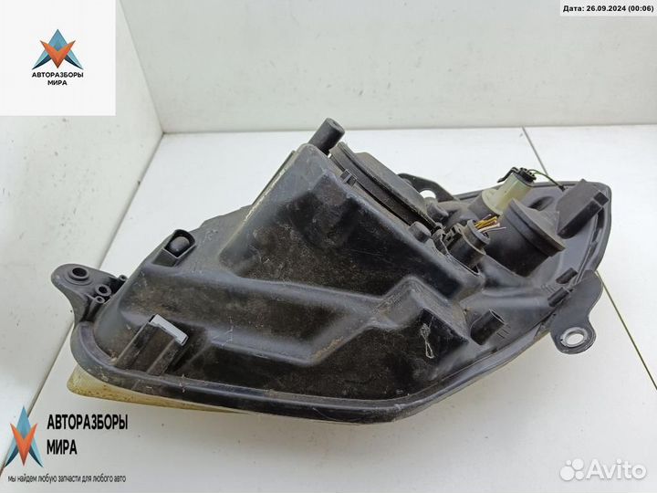 Фара правая Skoda Roomster 2006