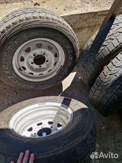 R16 Bridgestone Dueler A/T 245/70, PCD 5x139.7 DIA 28