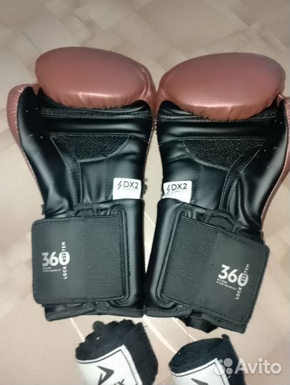 Боксерские перчатки 10 oz