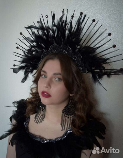 Корона на Хеллоуин