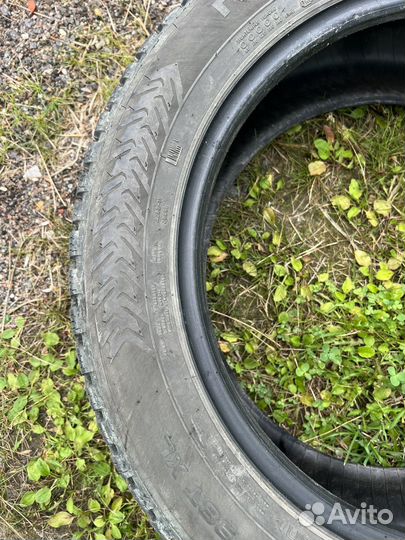Nokian Tyres Hakkapeliitta 8 215/55 R17 98