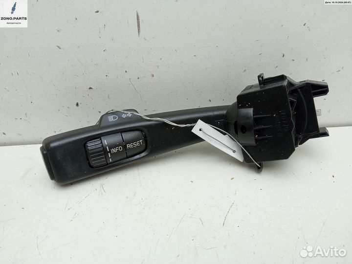 Переключатель поворотов 17d770 на Volvo C30