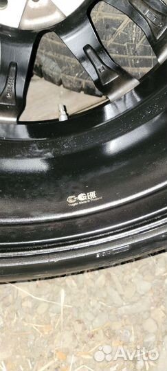 Bridgestone Blizzak VRX 255/45 R19