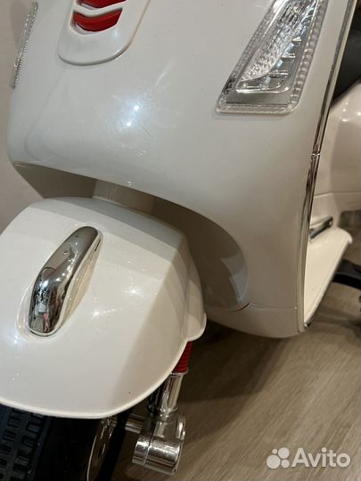 Детский электромотоцикл Kreiss Vespa