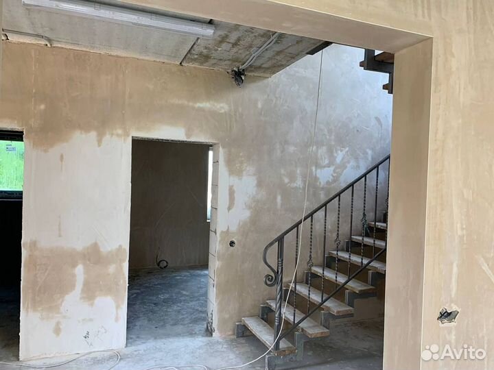 Штукатурка стен по маякам под ключ