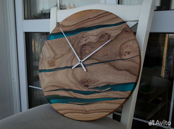 Часы из дерева, часы из смолы, часы настенные