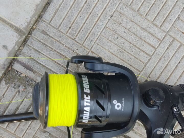 Карповое удилище с катушкой