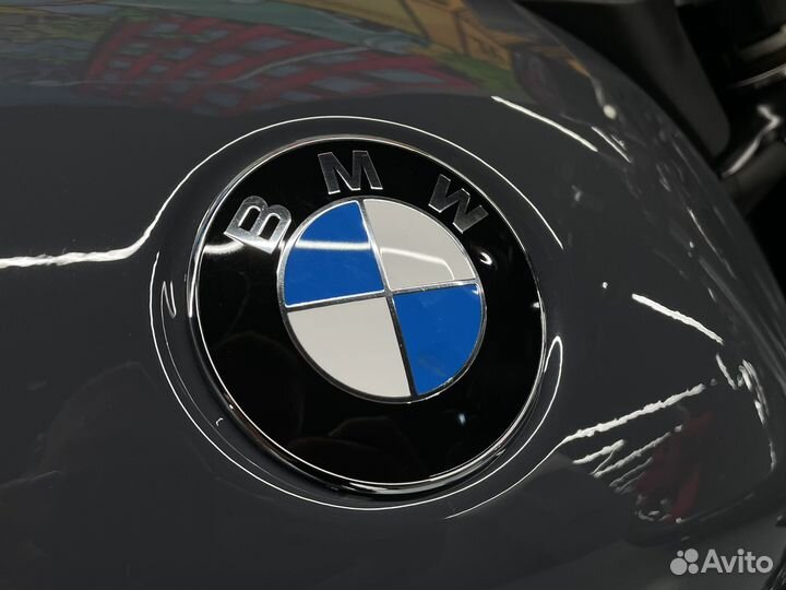 BMW R nine T pure