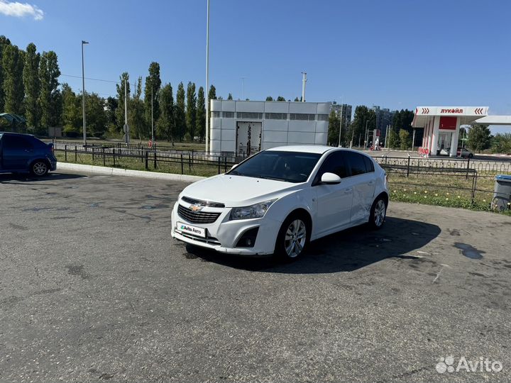 Chevrolet Cruze 1.8 AT, 2013, битый, 140 000 км