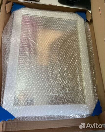 Зеркало настенное новое