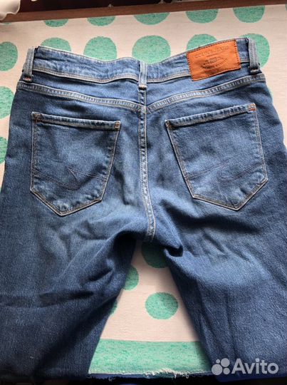 Джинсы Colins