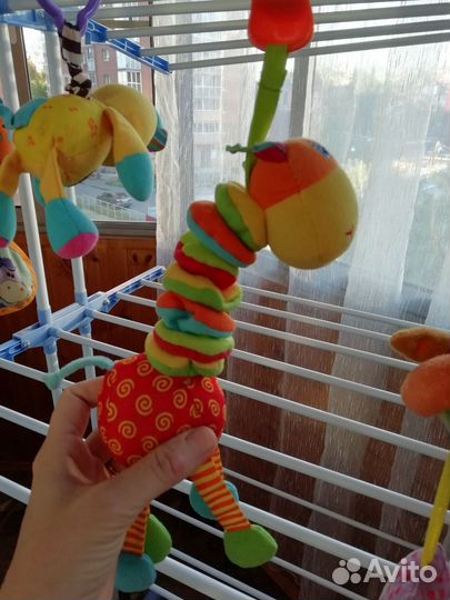 Развивающие игрушки для малышей