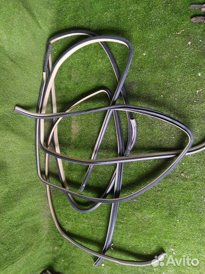 Уплотнение двери Toyota Camry ACV40-aeank 2azfe