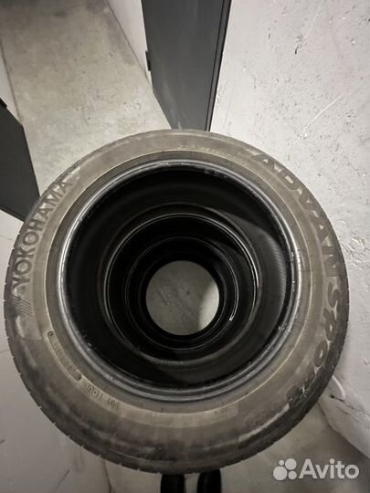 Yokohama Advan Sport V105 225/55 R17