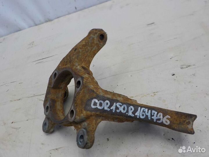 Кулак поворотный правый toyota corolla 150