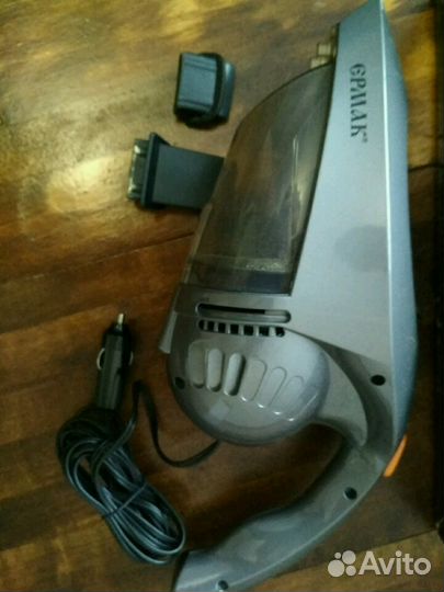 Автомобильный пылесос