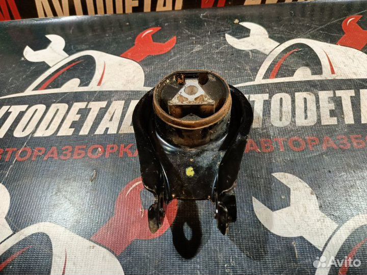 Опора двигателя правая Mazda 3 седан BK 2006-2009