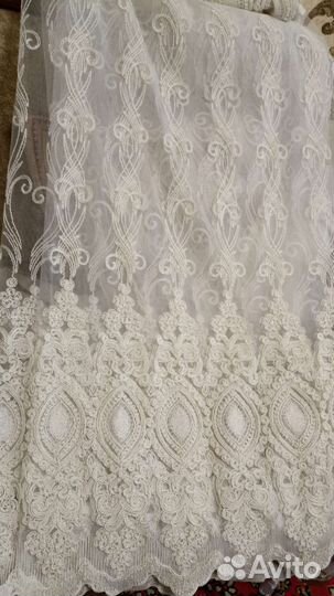 Тюлевые шторы с карнизом