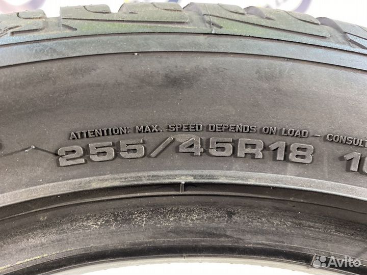 Goodyear UltraGrip Performance 255/45 R18 104T