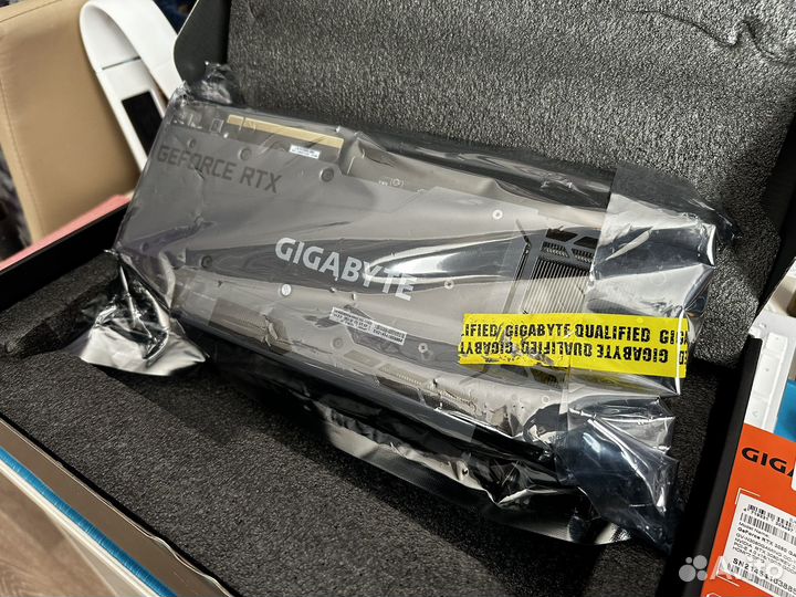 Видеокарта gigabite GeForce RTX 3080 gaming OC