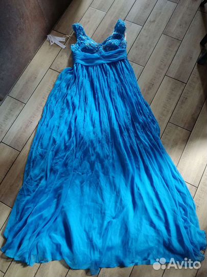 Вечернее платье