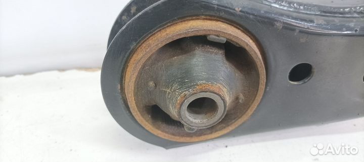 Рычаг передний правый Toyota Camry XV70