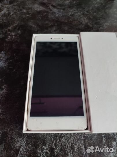 Xiaomi Redmi 4X, 3/32 ГБ