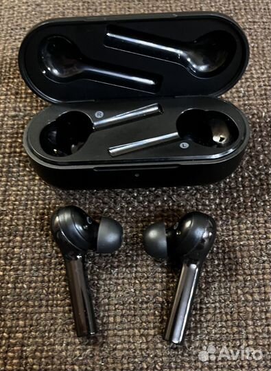 Беспроводные наушники huawei freebuds