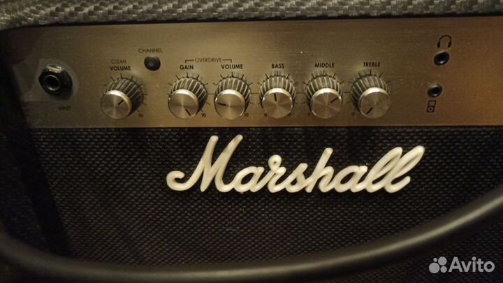 Гитарный комбоусилитель marshall 40вт