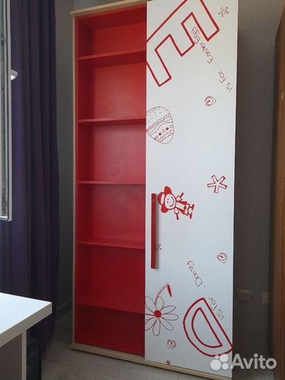 Кровать, матрасы, шкафчики