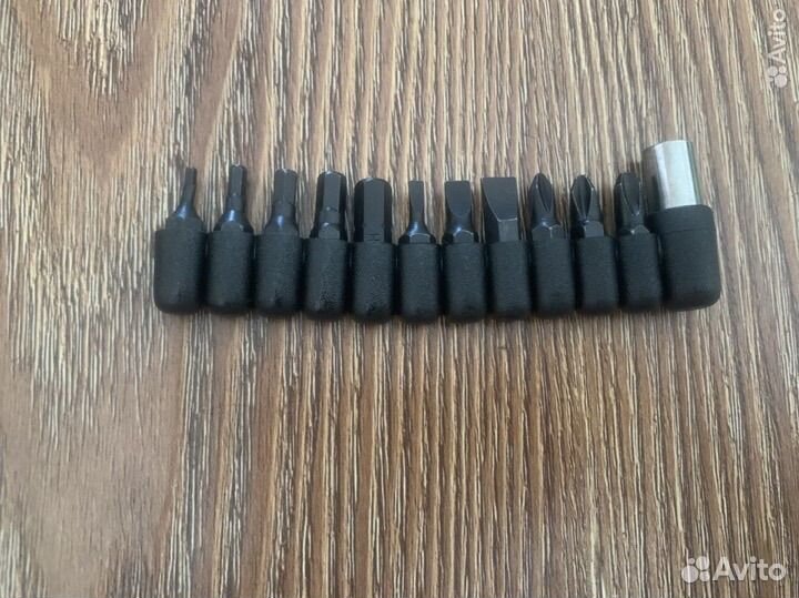 Мультитул 9 в 1 с битами