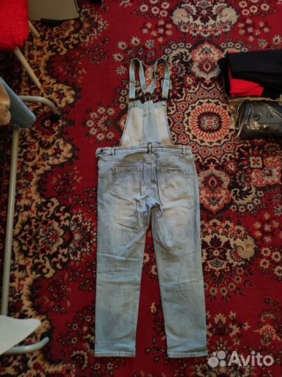 Джинсовый комбинезон