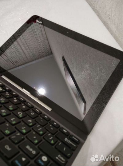 Планшет Asus K018 с клавиатурой чёрный