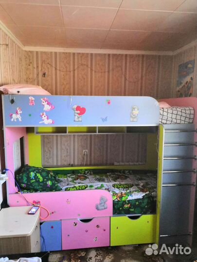 Двухъярусная кровать бу с матрасами
