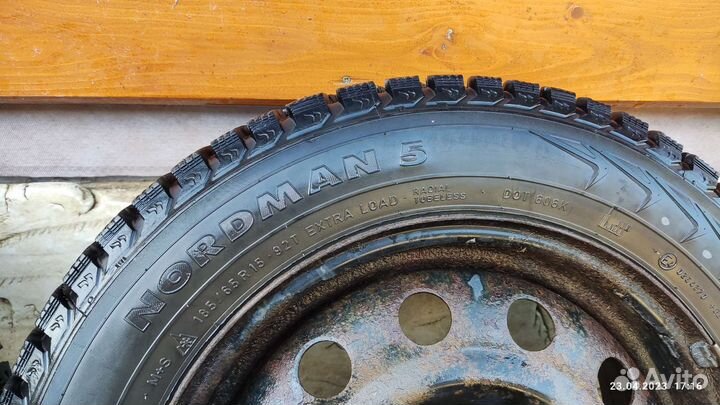 Nokian Tyres Nordman 5 185/65 R15 92T